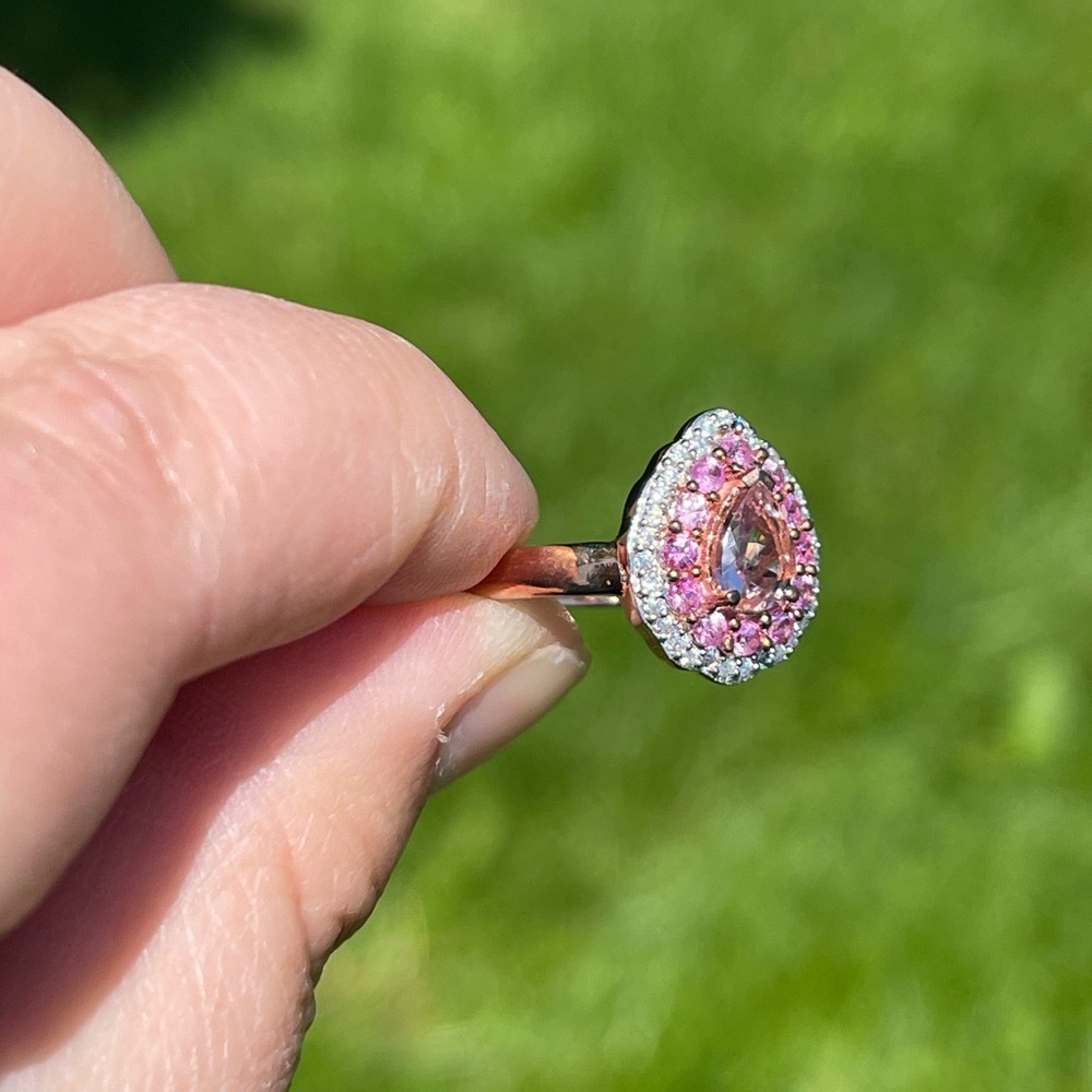 Pink morganite, pink sapphire and Moissanite halo Ring - Picture 2 of 7